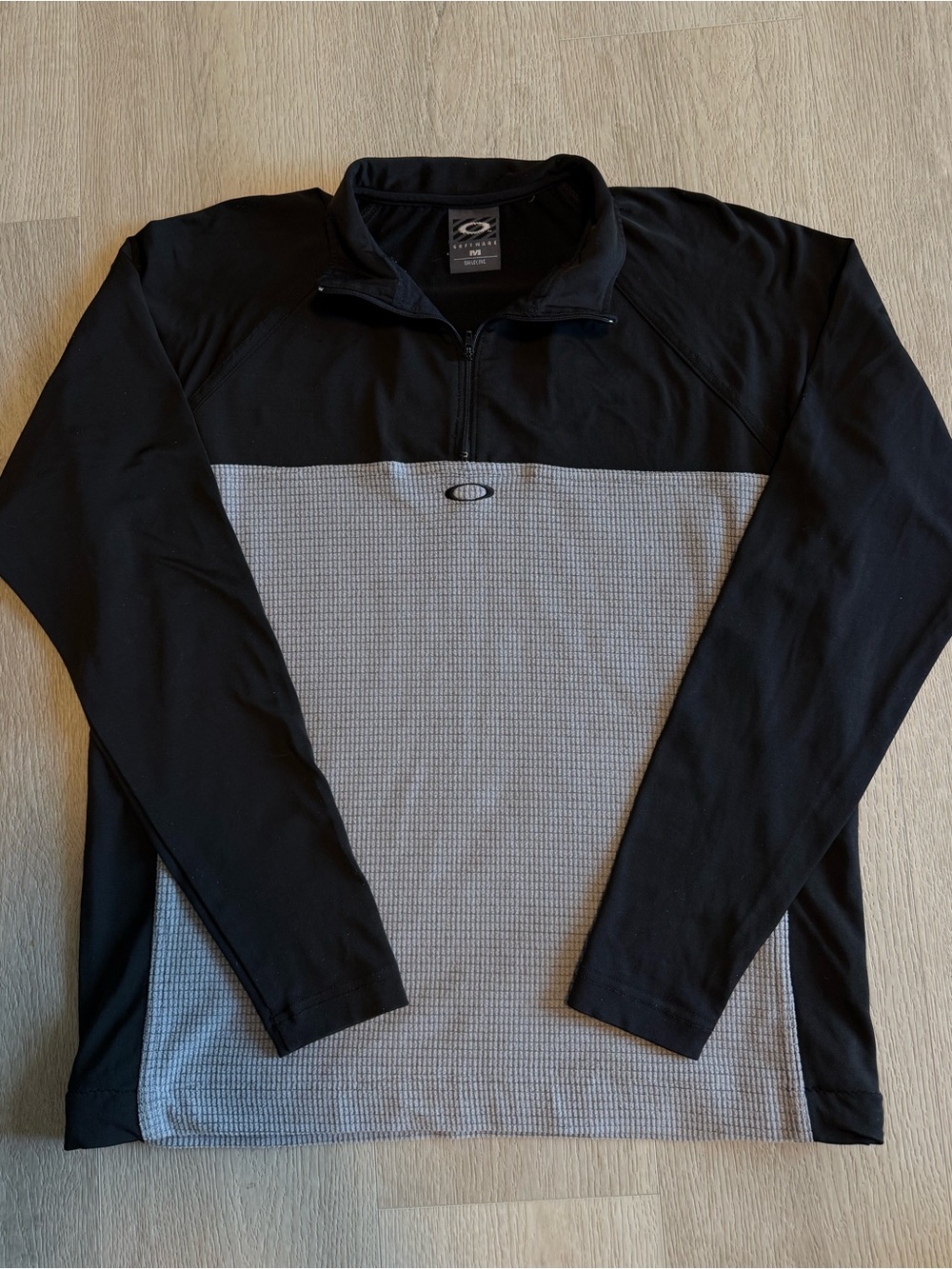 Oakley Software Men’s Black and Gray Quarter-Zip Pullover Jacket